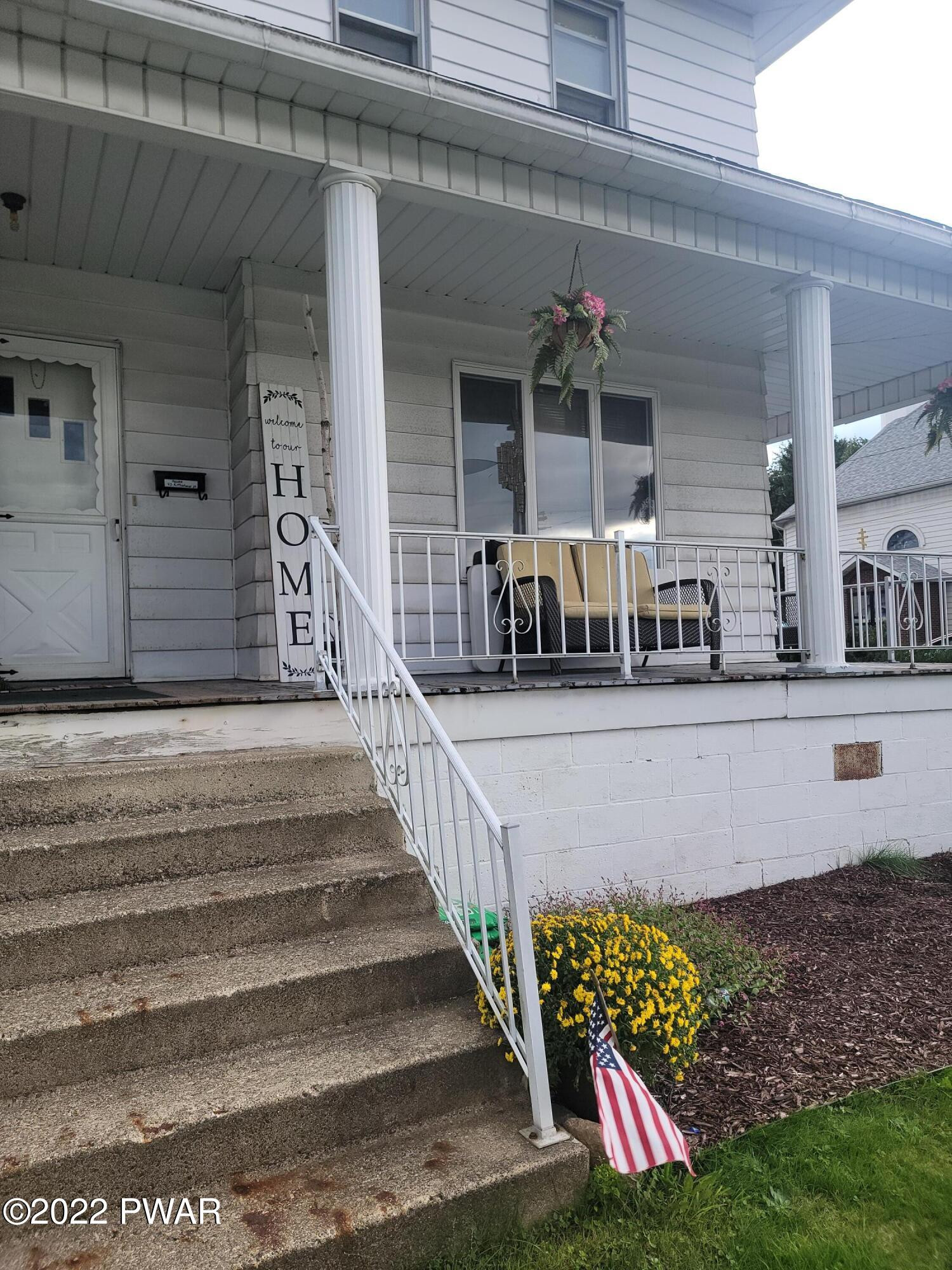 43-41 Rittenhouse Street Carbondale, PA 18407 - Photo 3 of 30