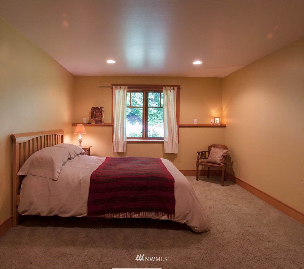 4461 Glendale Road Clinton, WA 98236 - Photo 16 of 25 Gallery Image 16