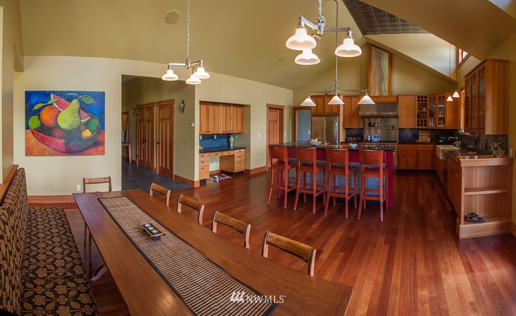 4461 Glendale Road Clinton, WA 98236 - Photo 9 of 25 Gallery Image 9