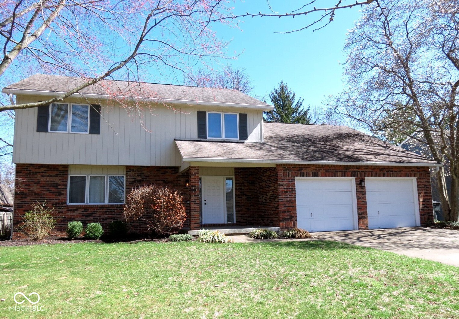 3705 River Road Columbus, IN 47203 - Photo 1 of 50