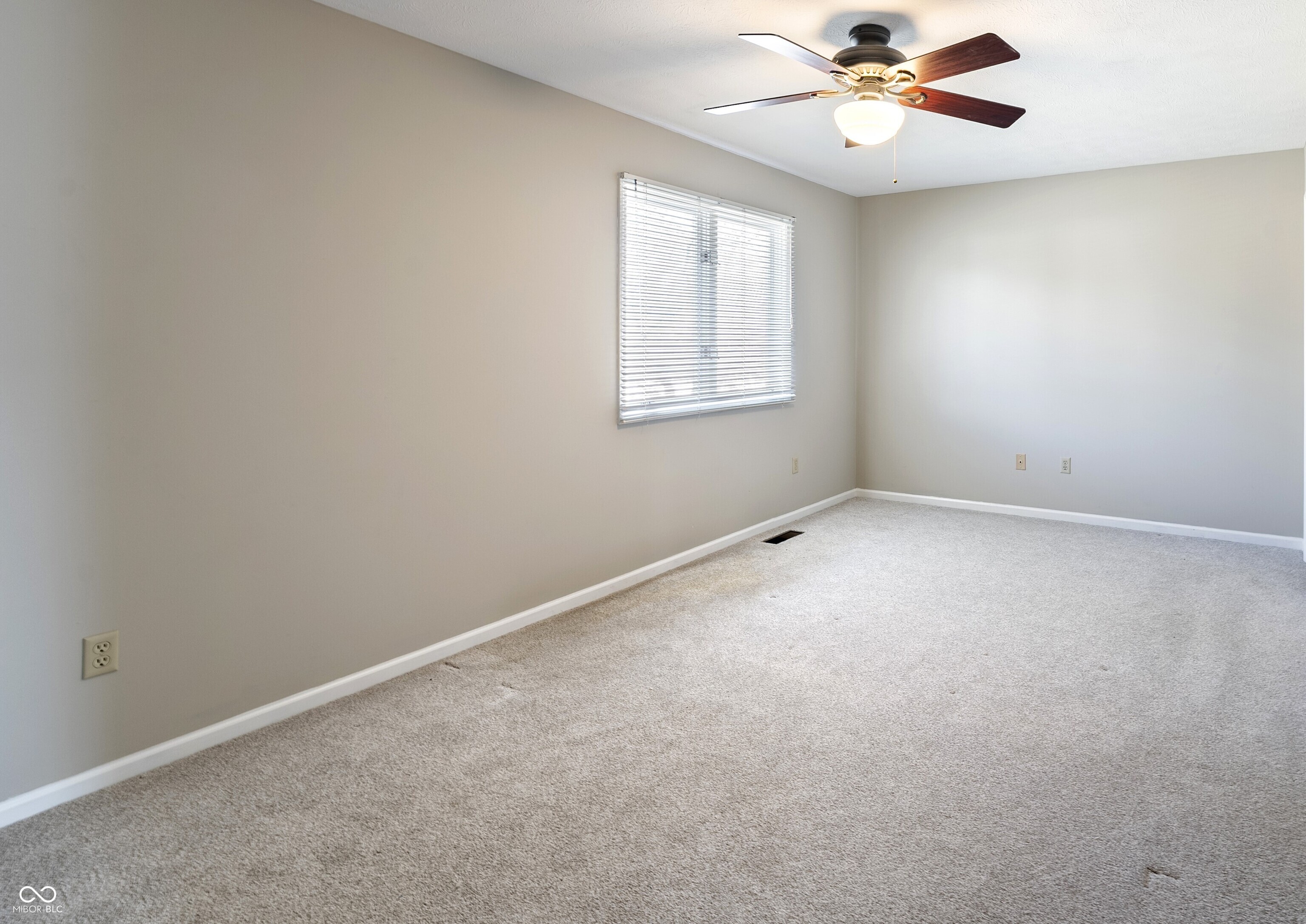 3705 River Road Columbus, IN 47203 - Photo 27 of 50