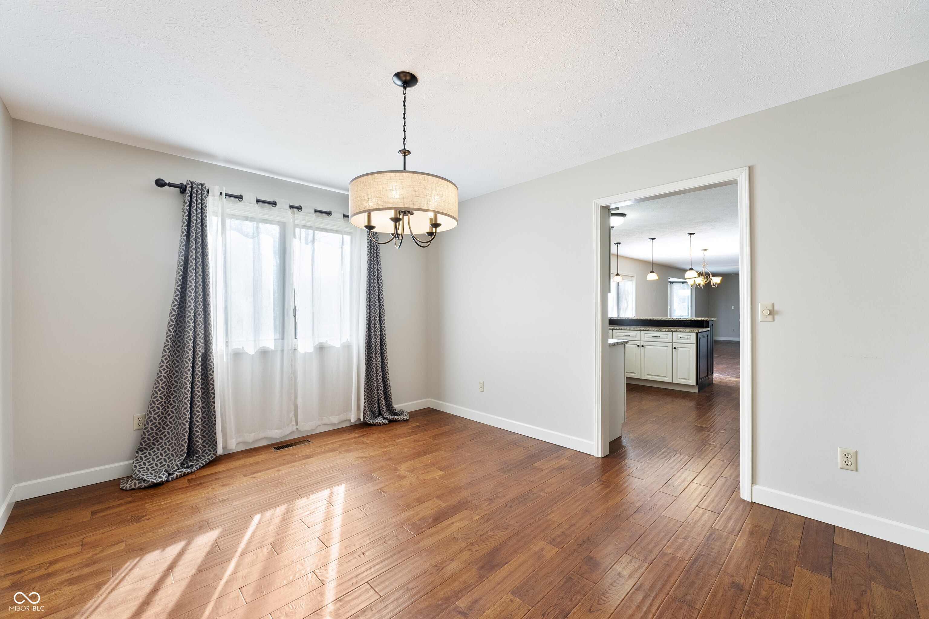 3705 River Road Columbus, IN 47203 - Photo 10 of 50