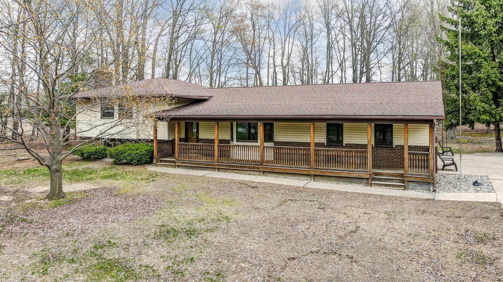3654 Heiss Road Monroe, MI 48162 - Photo 1 of 55 50106204.JPG