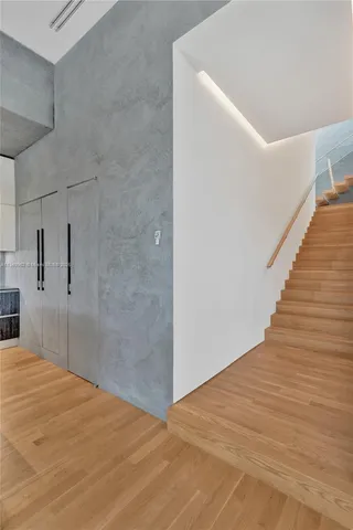 $10,490,000 | Golden Beach, Golden Beach, FL 33160