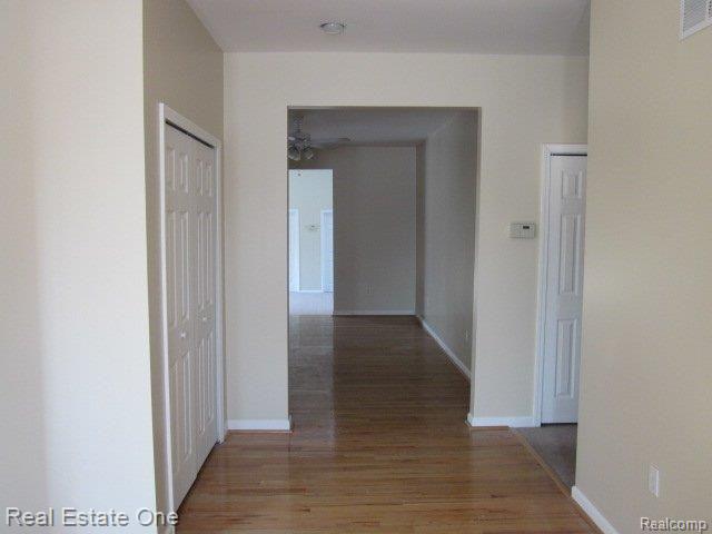 49124 Willis Road Belleville, MI 48111 - Photo 9 of 23 2 8 13 031.JPG