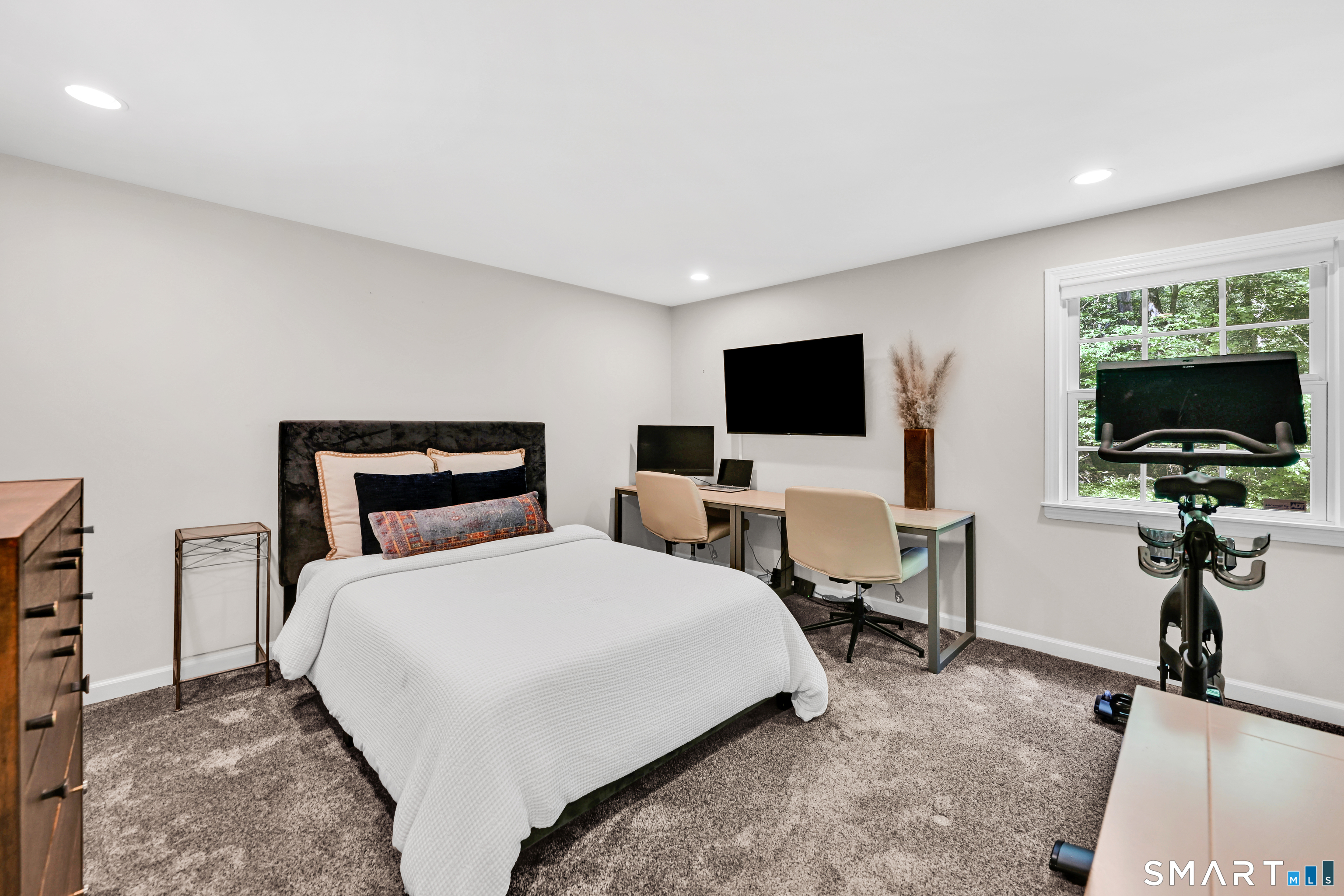 14 Saw Mill Road Weston, CT 06883 - Photo 32 of 40