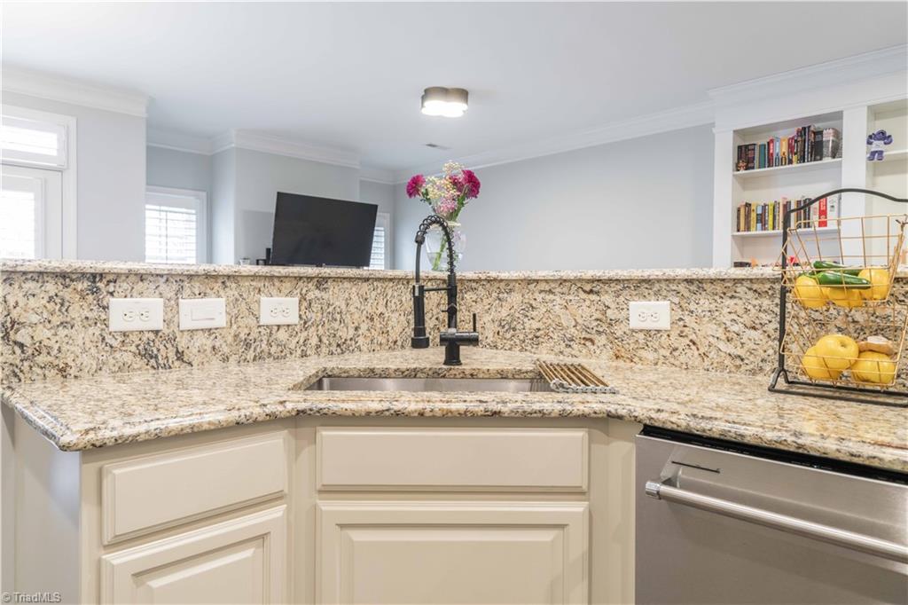 748 Carneros Circle High Point, NC 27265 - Photo 8 of 28