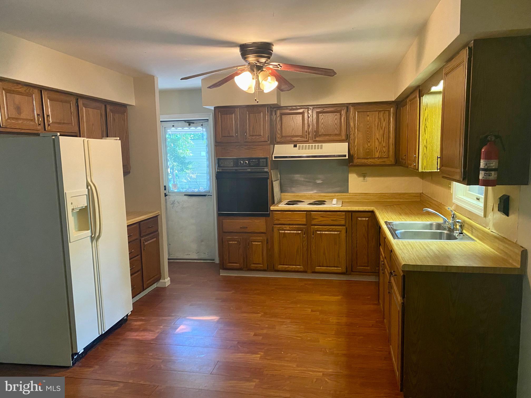 401 Delphinium Road Millville, NJ 08332 - Photo 2 of 25 Gallery Image 2