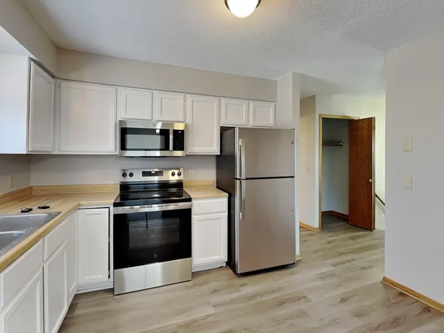 $2,469 | 11051 Quebec Avenue North, Champlin, MN 55316