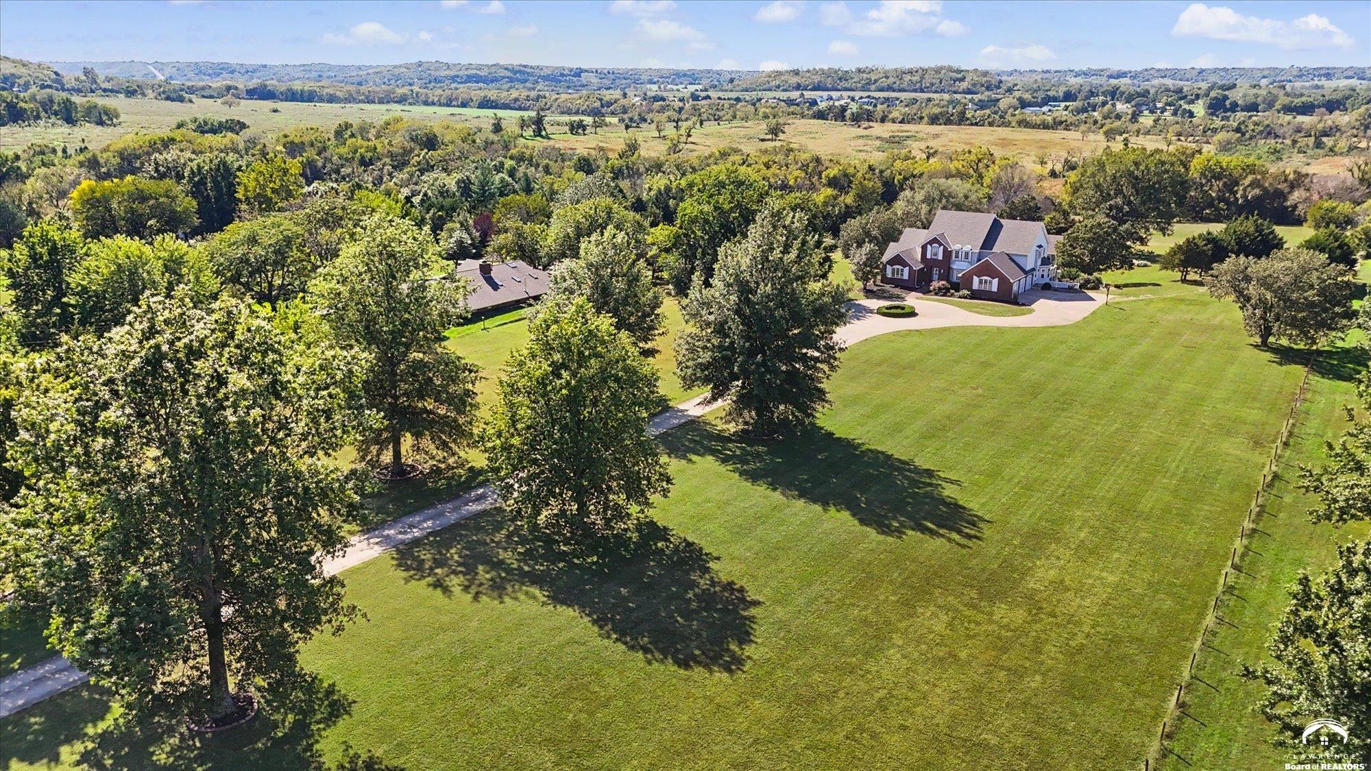 1071 East 1400th Road Lawrence, KS 66046 - Photo 5 of 64 Gallery Image 5