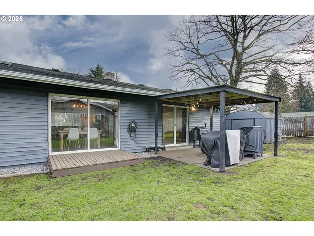 $449,500 | 7116 Northeast 107th Avenue, Vancouver, WA 98662