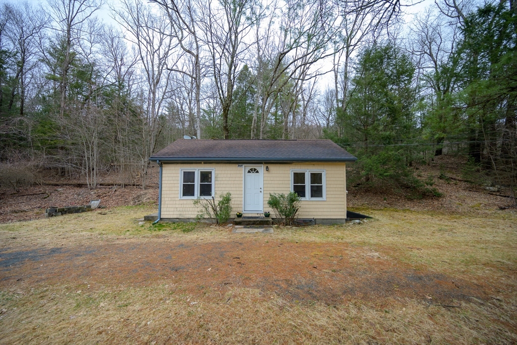 260 Amherst Road Belchertown, MA 01007 - Photo 2 of 19 Gallery Image 2