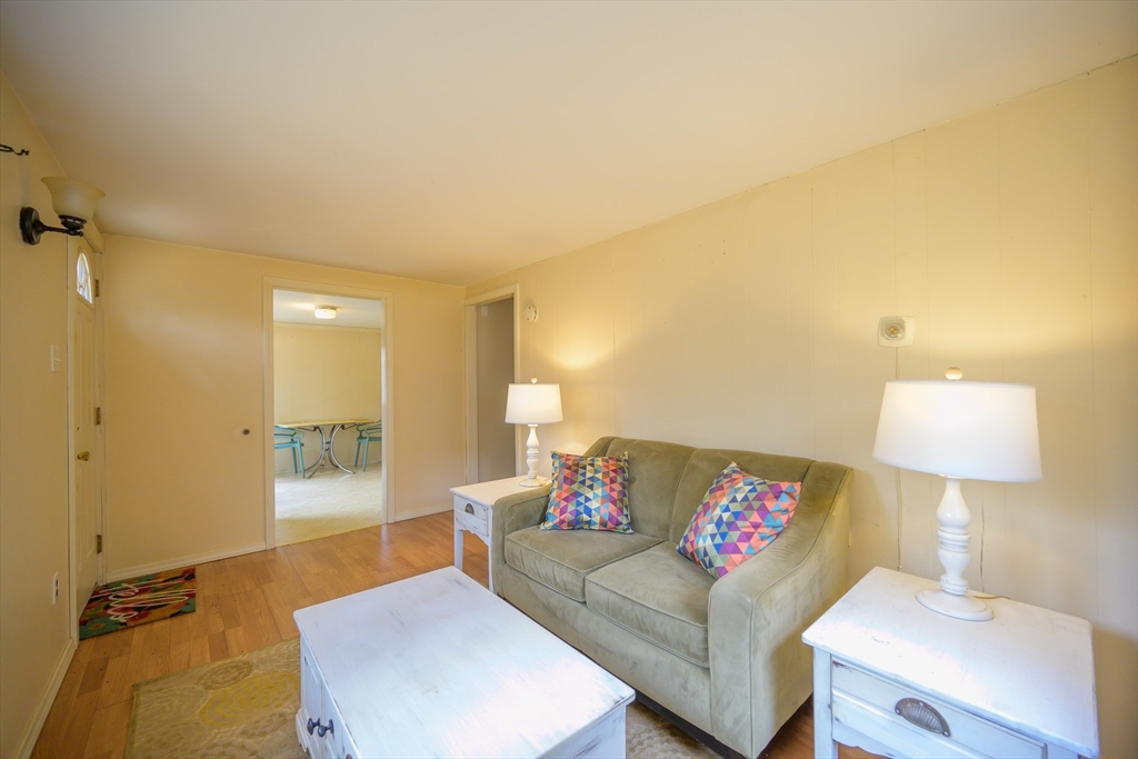 260 Amherst Road Belchertown, MA 01007 - Photo 5 of 19 Gallery Image 5