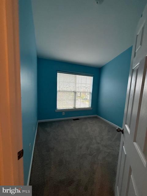 11777 Skylark Road Clarksburg, MD 20871 - Photo 37 of 75 an empty room with windows