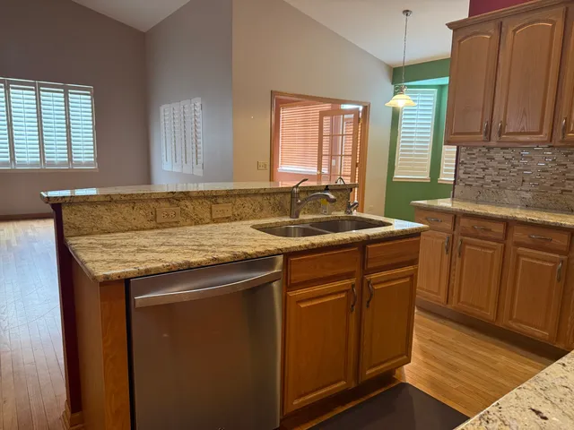 $389,900 | 1471 Grand Haven Road, Romeoville, IL 60446