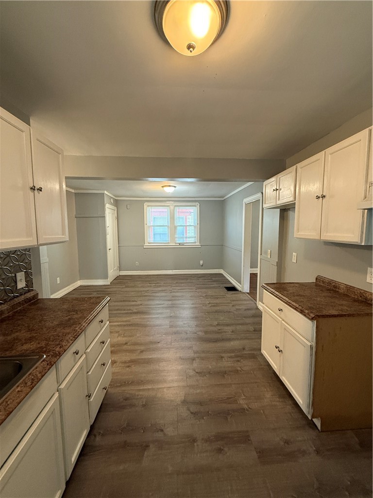 92 Barberry Terrace Rochester, NY 14621 - Photo 4 of 18 Gallery Image 4