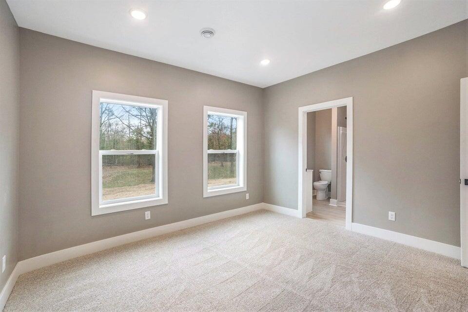 18895 148th Avenue Spring Lake, MI 49456 - Photo 11 of 26 20250424132239040687000000-o