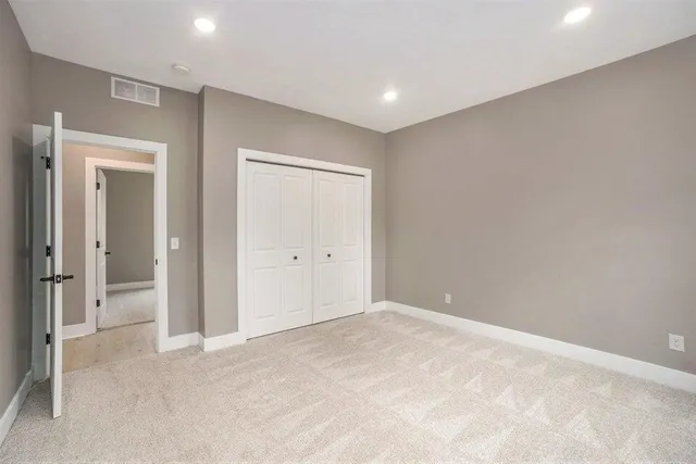 $399,900 | 18895 148th Avenue, Spring Lake, MI 49456