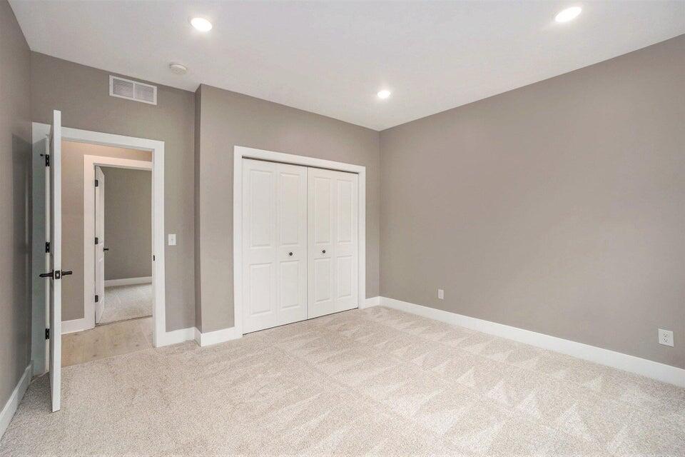 18895 148th Avenue Spring Lake, MI 49456 - Photo 18 of 26 20250424132256429122000000-o