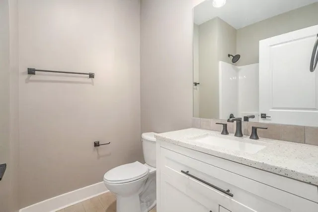 $399,900 | 18895 148th Avenue, Spring Lake, MI 49456