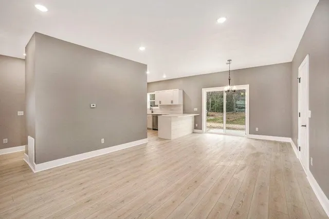 $399,900 | 18895 148th Avenue, Spring Lake, MI 49456