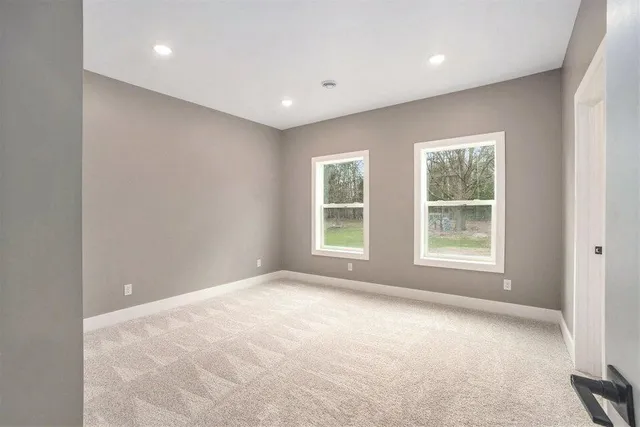 $399,900 | 18895 148th Avenue, Spring Lake, MI 49456