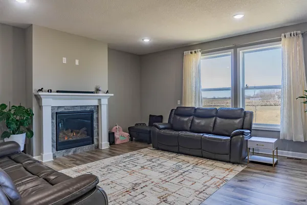 $3,495 | 1582 Edgebrook Lane, Carver, MN 55315