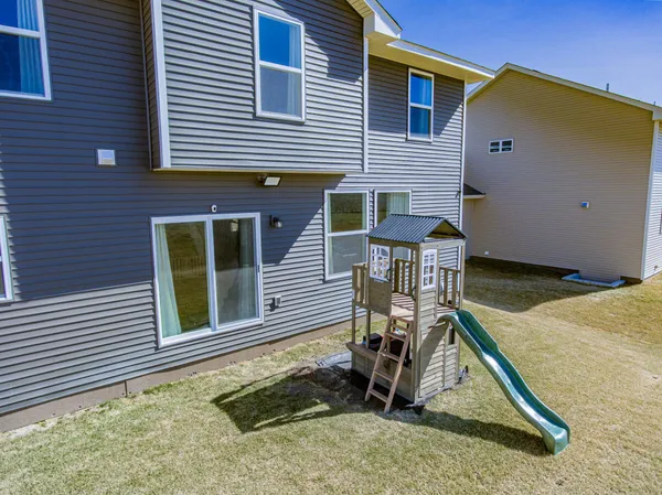$3,495 | 1582 Edgebrook Lane, Carver, MN 55315