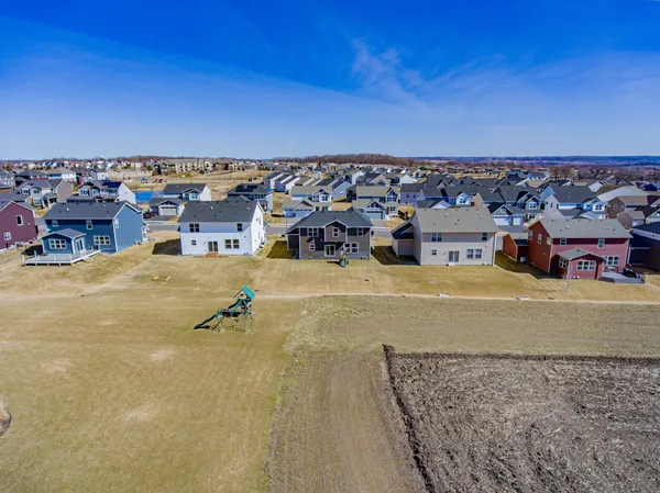 $3,495 | 1582 Edgebrook Lane, Carver, MN 55315