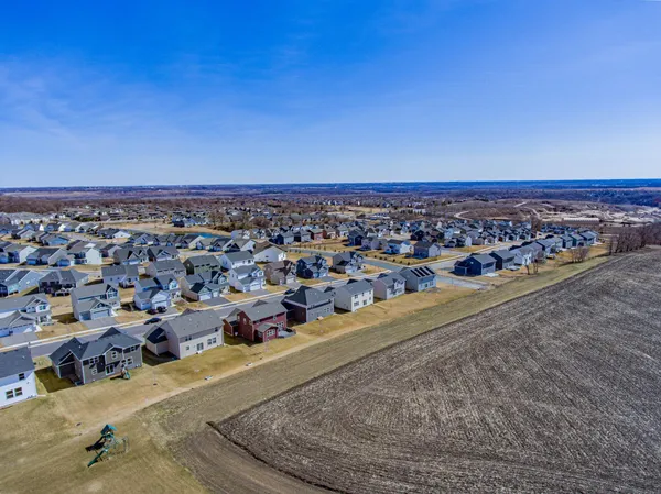 $3,495 | 1582 Edgebrook Lane, Carver, MN 55315