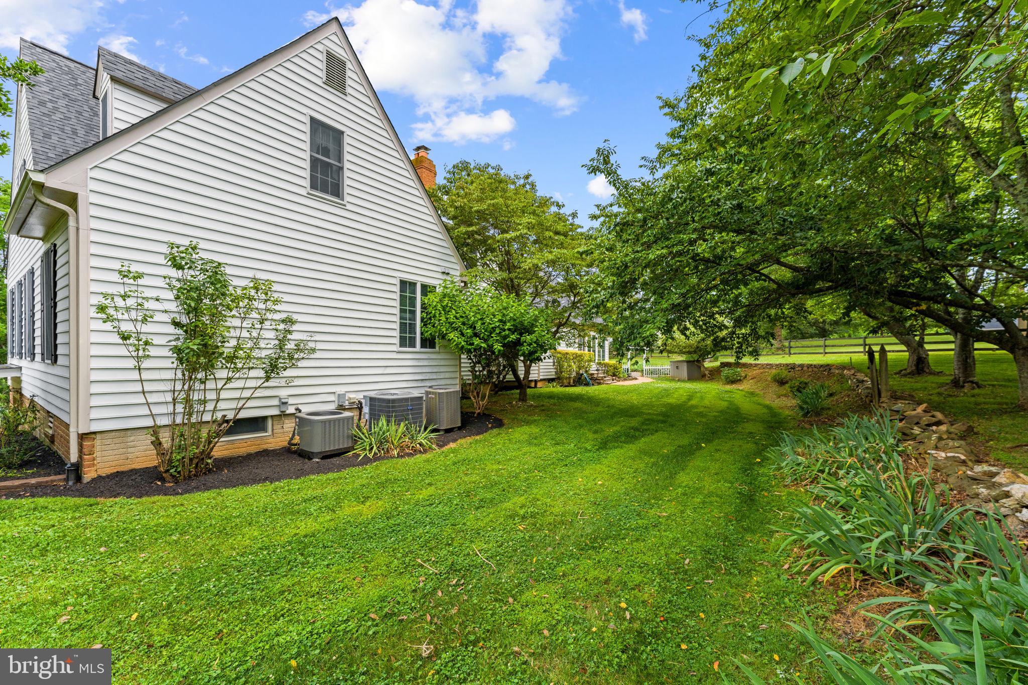 19725 Woodtrail Road Round Hill, VA 20141 - Photo 89 of 93