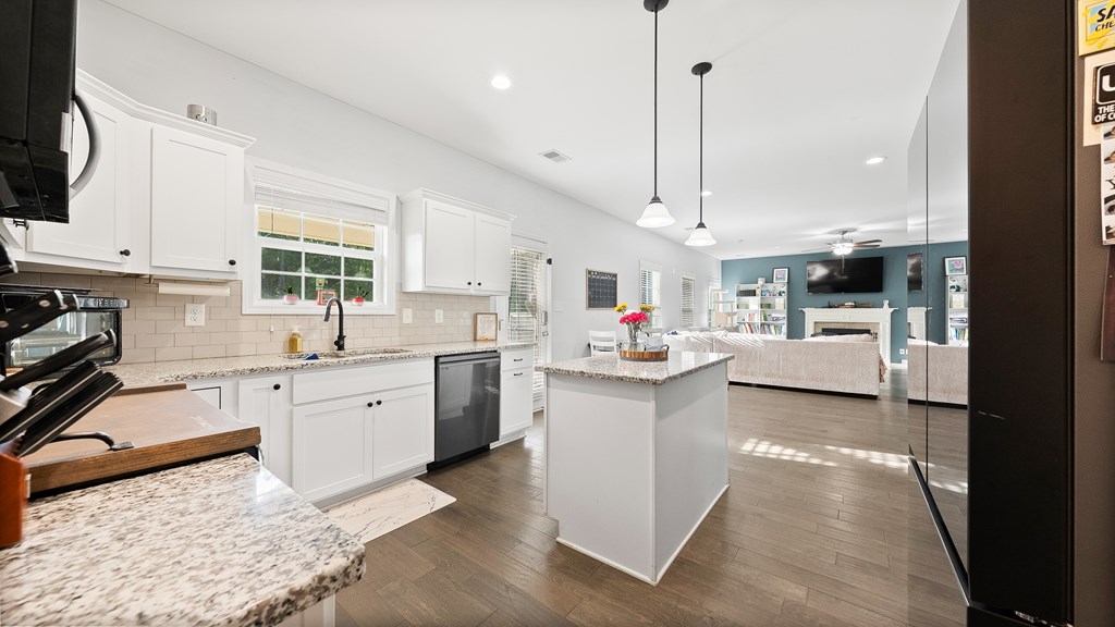138 Cedar Way Hamilton, GA 31811 - Photo 13 of 40 Kitchen