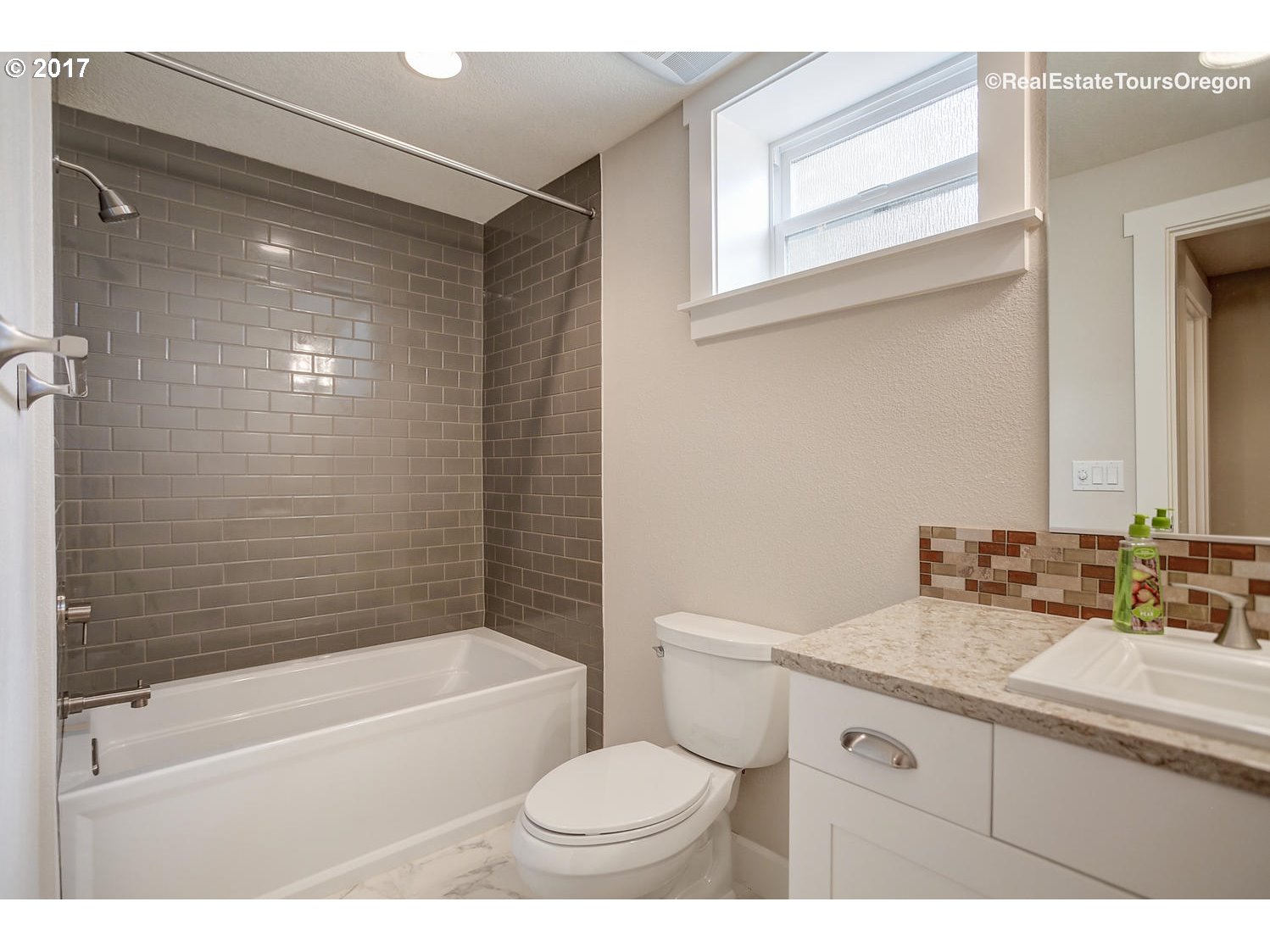 9955 Southwest Morrison Street Portland, OR 97225 - Photo 19 of 32 Gallery Image 19