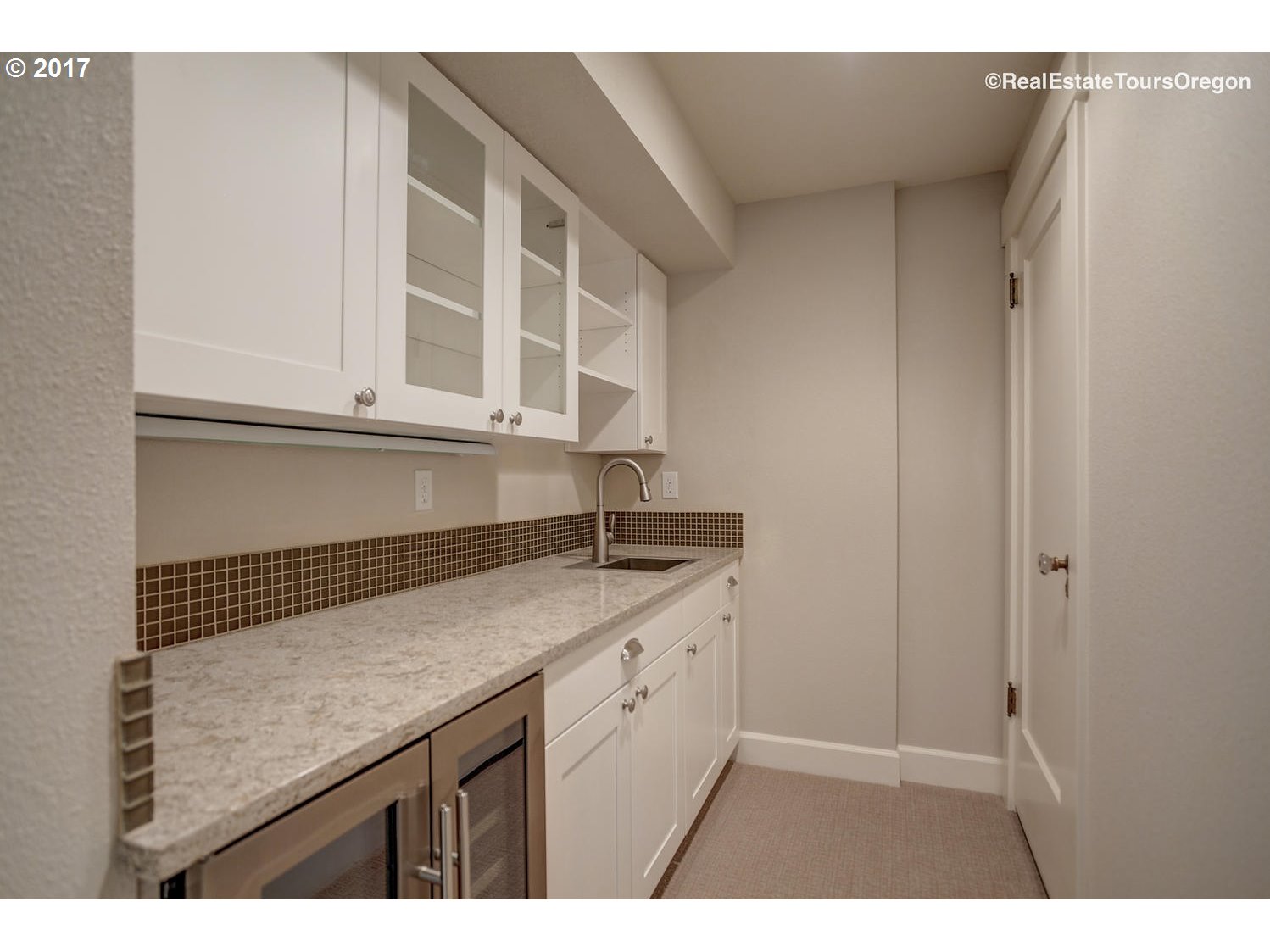 9955 Southwest Morrison Street Portland, OR 97225 - Photo 23 of 32 Gallery Image 23