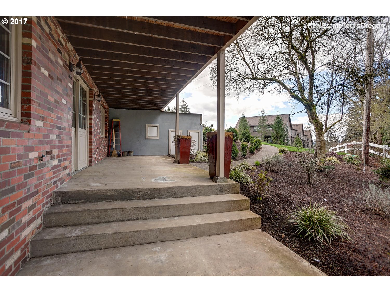9955 Southwest Morrison Street Portland, OR 97225 - Photo 32 of 32 Gallery Image 32