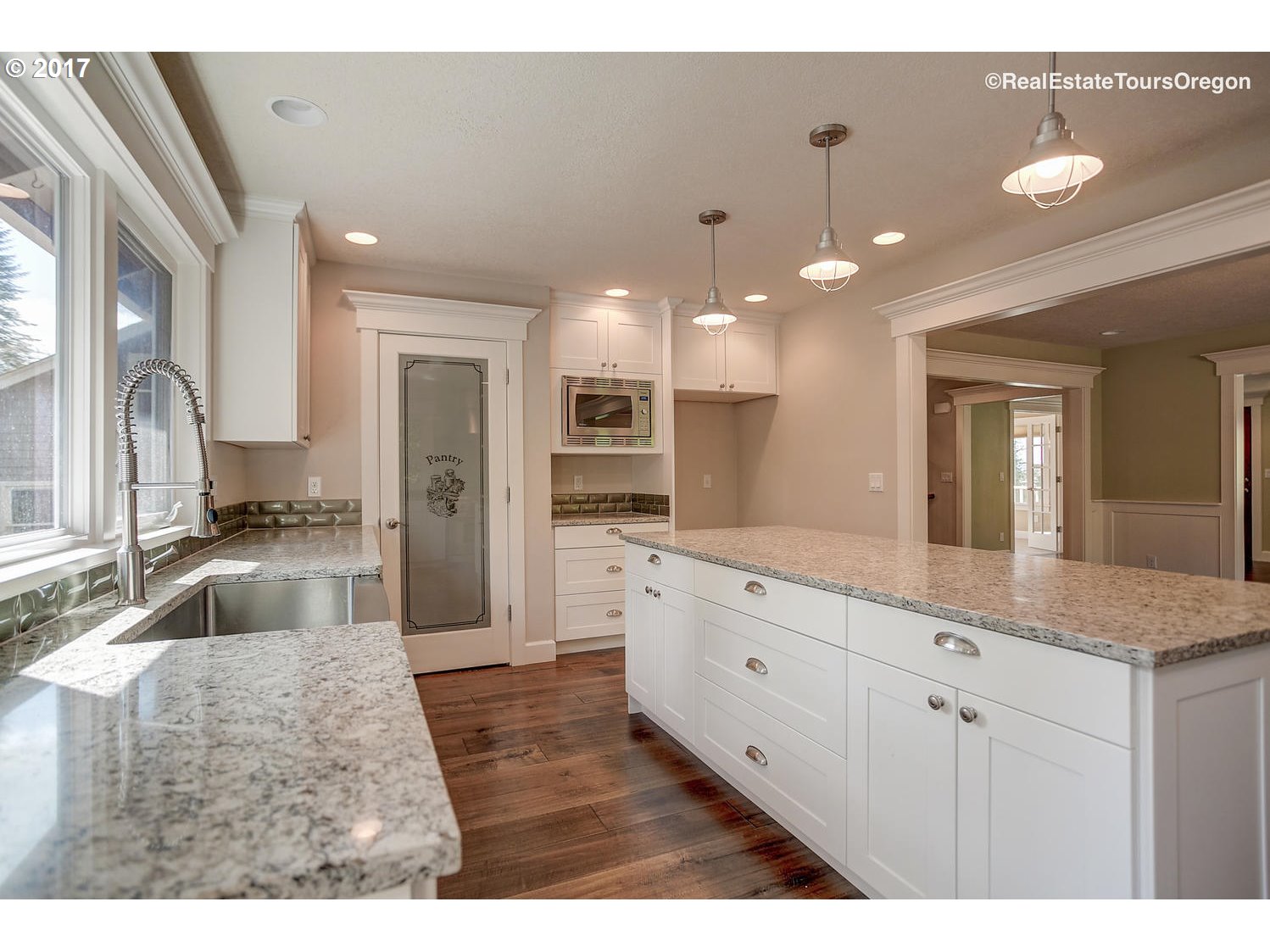 9955 Southwest Morrison Street Portland, OR 97225 - Photo 10 of 32 Gallery Image 10