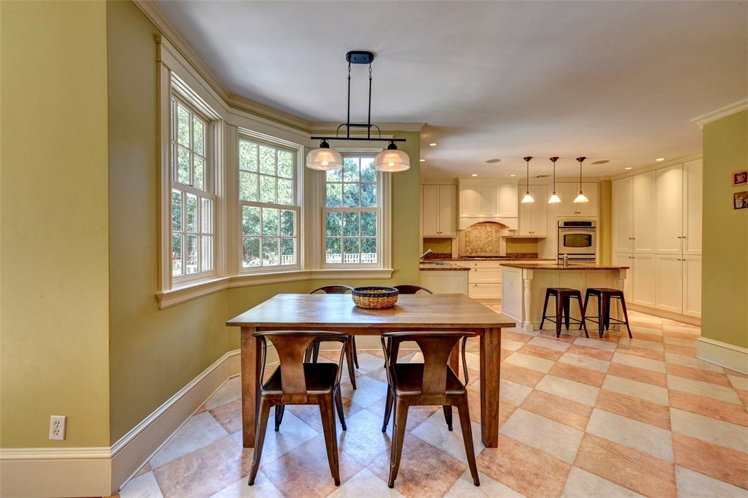 41 Intervale Road Providence, RI 02906 - Photo 19 of 40 Gallery Image 19