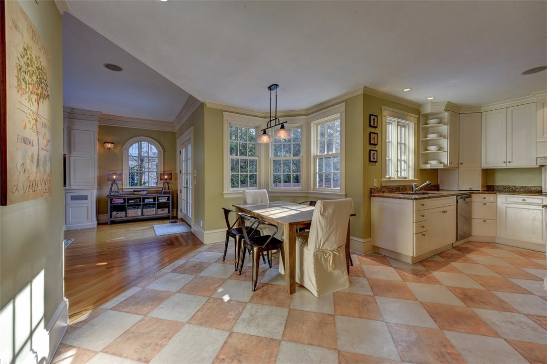 41 Intervale Road Providence, RI 02906 - Photo 20 of 40 Gallery Image 20