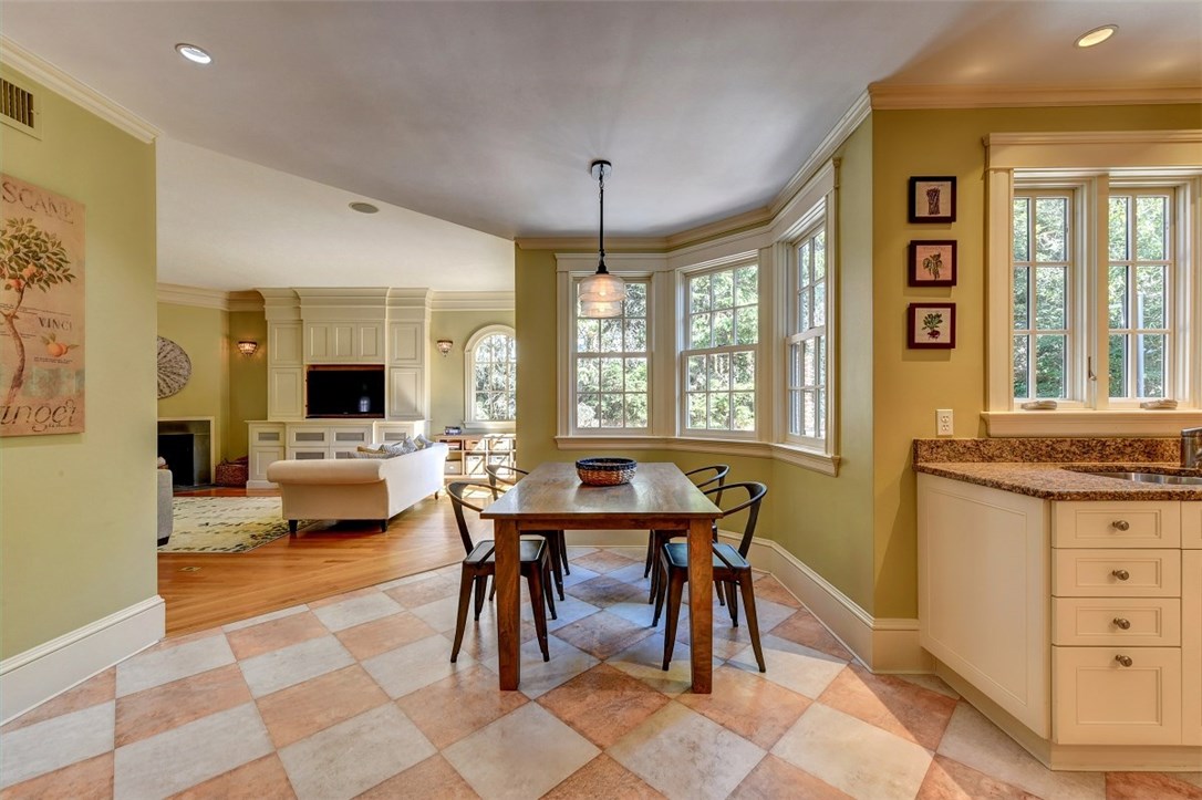 41 Intervale Road Providence, RI 02906 - Photo 22 of 40 Gallery Image 22