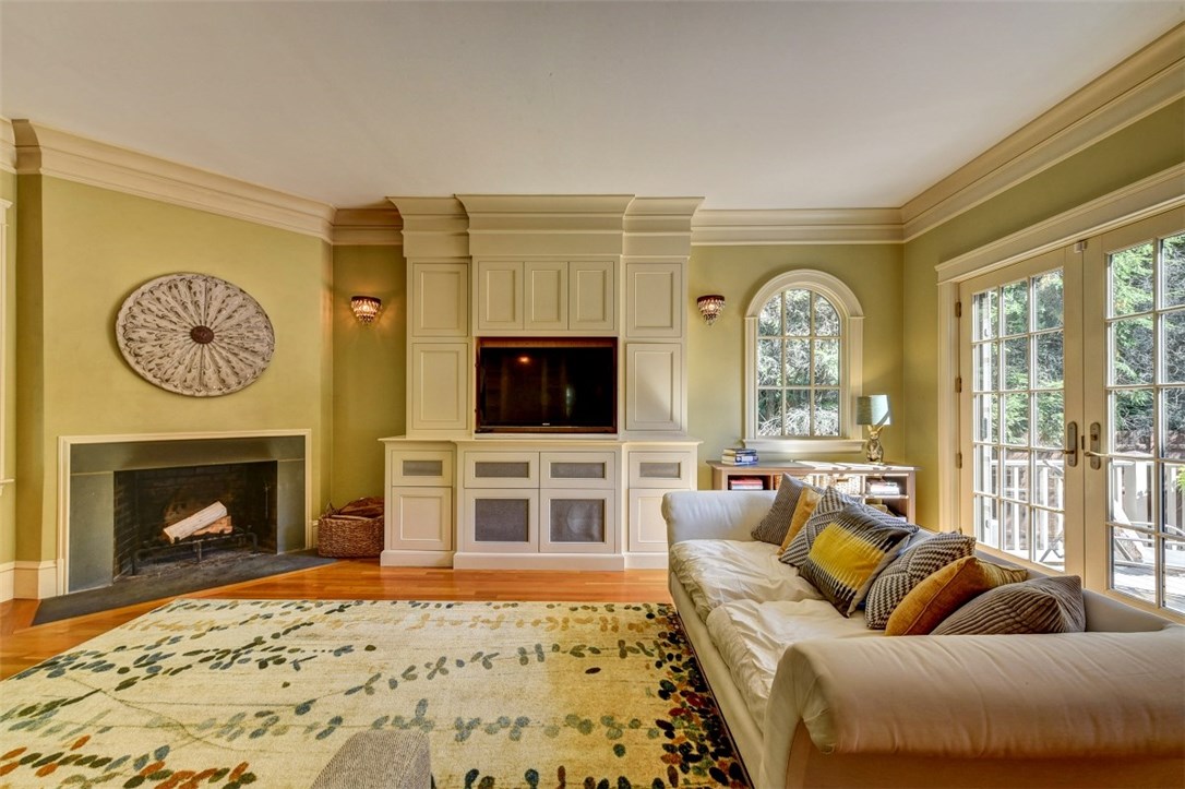 41 Intervale Road Providence, RI 02906 - Photo 24 of 40 Gallery Image 24