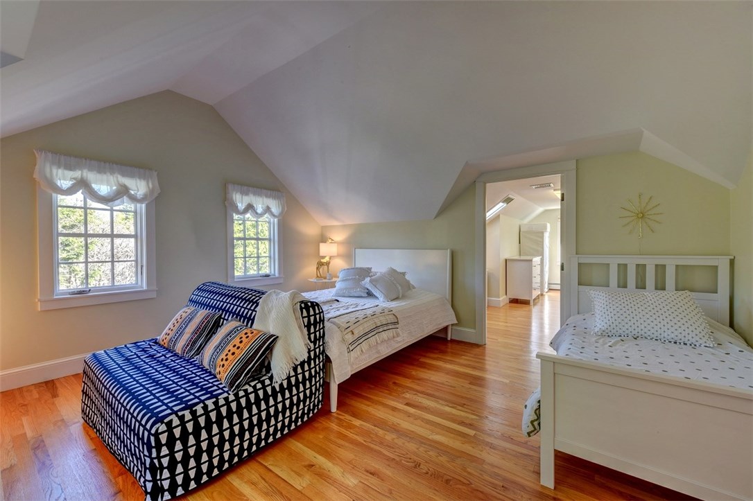 41 Intervale Road Providence, RI 02906 - Photo 39 of 40 Gallery Image 39