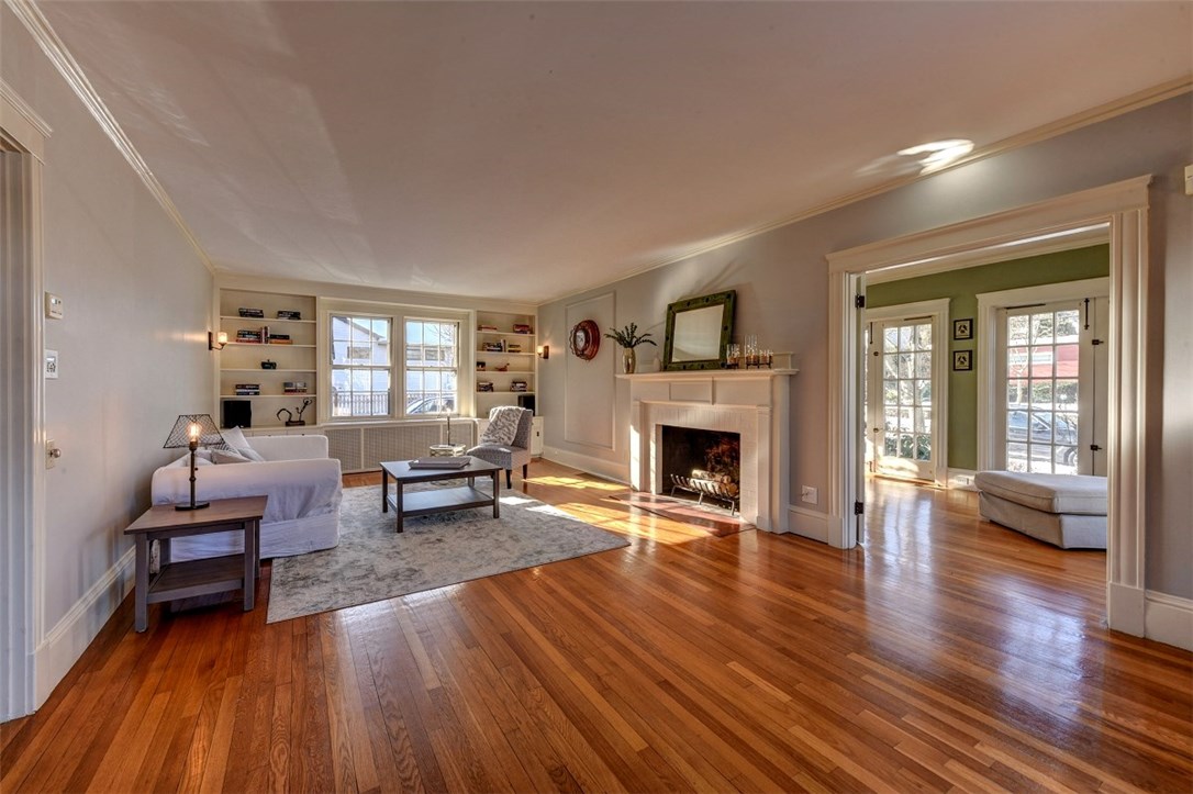41 Intervale Road Providence, RI 02906 - Photo 7 of 40 Gallery Image 7