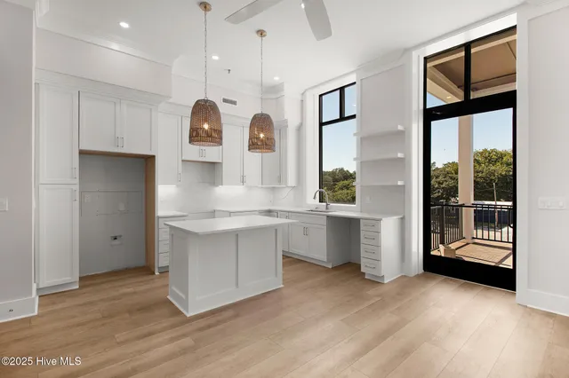 $419,000 | 805 Mulberry Street, Unit 201, Beaufort, NC 28516