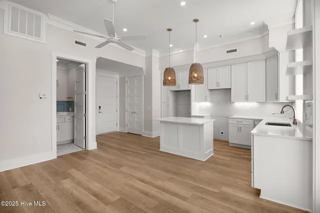 $419,000 | 805 Mulberry Street, Unit 201, Beaufort, NC 28516