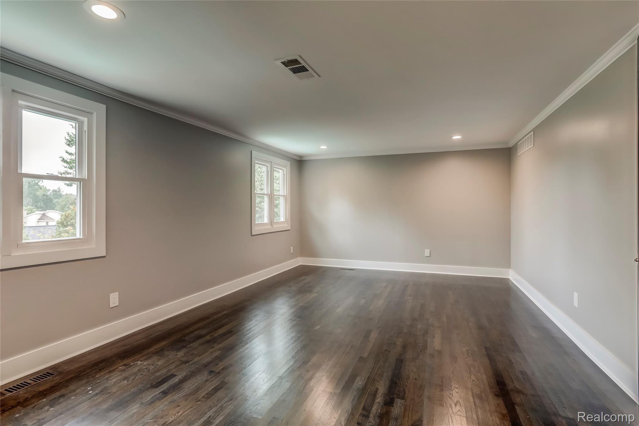 5161 Watergate Road West Bloomfield, MI 48323 - Photo 20 of 40 5161 Watergate Road, West Bloomfield Township, MI-20.jpg-FULL