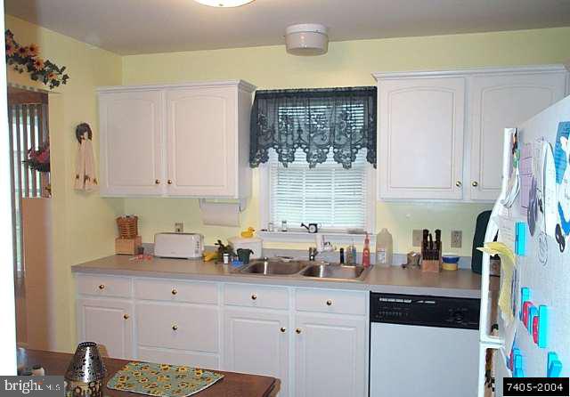 2439 Joppa Road York, PA 17403 - Photo 5 of 7