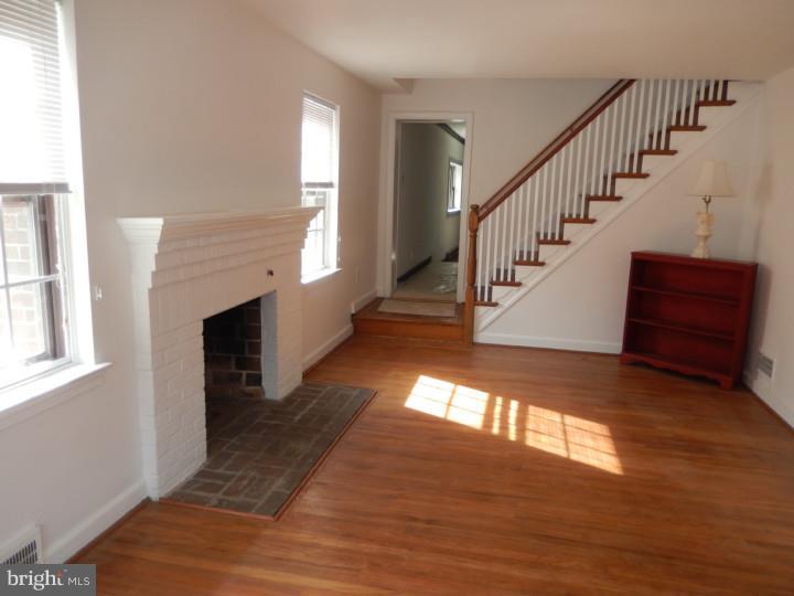 521 Paper Mill Road Oreland, PA 19075 - Photo 3 of 24 Gallery Image 3