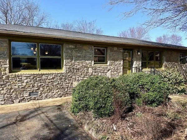 $179,000 | 124 Terry Avenue, Fayetteville, TN 37334