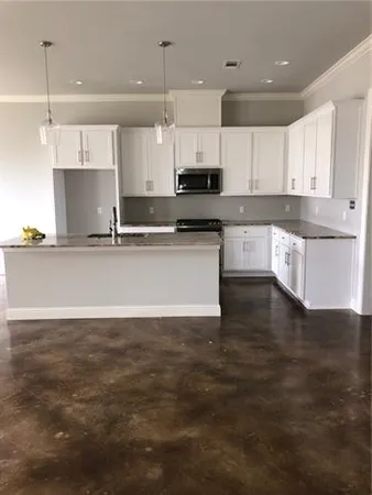 $2,500 | 4053 Monarch Lane, Covington, LA 70433