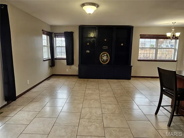 $295,000 | 14260 Howard Lane, Dixon, MO 65459